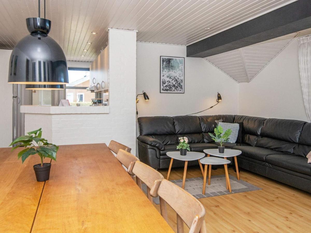 10 Person Holiday Home In Juelsminde Sonderby  Экстерьер фото